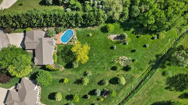 3803 N CRIPPLE CREEK DRIVE, Appleton, WI 54913