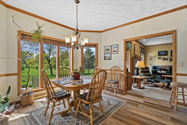 3803 N CRIPPLE CREEK DRIVE, Appleton, WI 54913