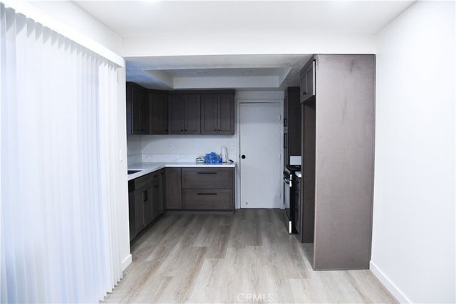 802 E La Veta, Orange, CA 92866