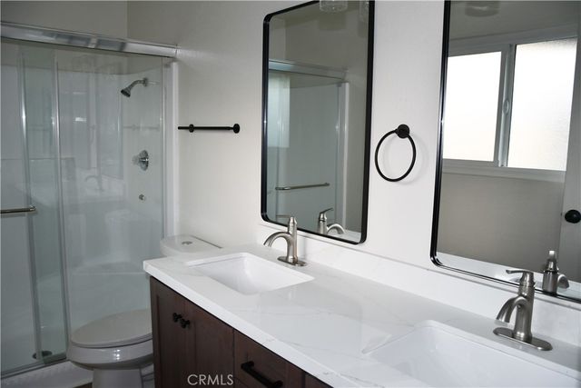 802 E La Veta, Orange, CA 92866