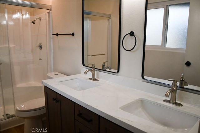 802 E La Veta, Orange, CA 92866