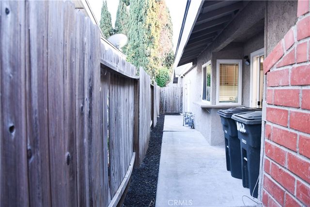 802 E La Veta, Orange, CA 92866