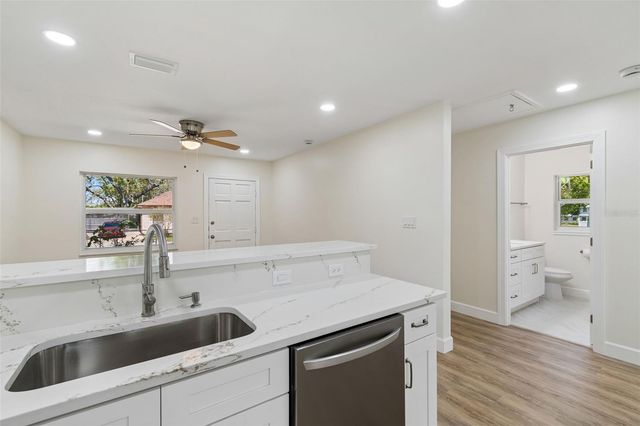 4313 E SHADOWLAWN AVENUE, Tampa, FL 33610