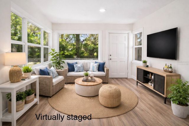 4313 E SHADOWLAWN AVENUE, Tampa, FL 33610