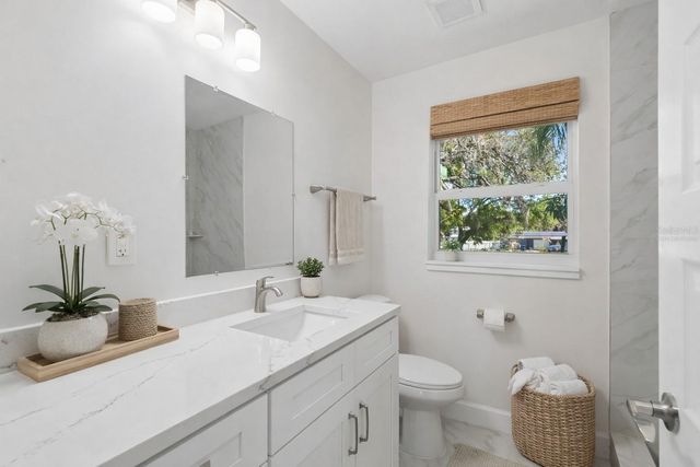 4313 E SHADOWLAWN AVENUE, Tampa, FL 33610