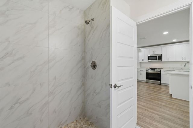 4313 E SHADOWLAWN AVENUE, Tampa, FL 33610