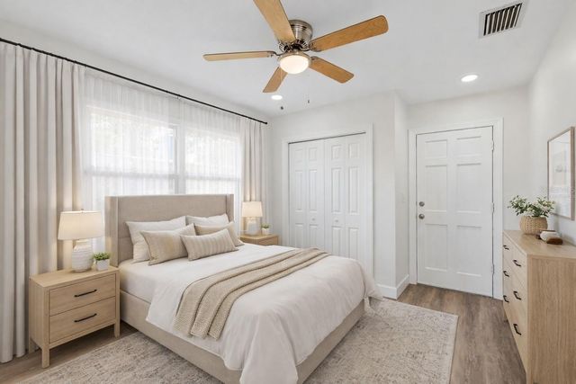 4313 E SHADOWLAWN AVENUE, Tampa, FL 33610