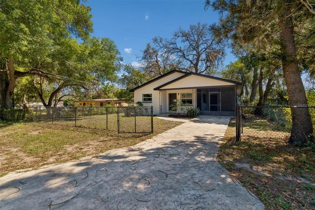 4313 E SHADOWLAWN AVENUE, Tampa, FL 33610