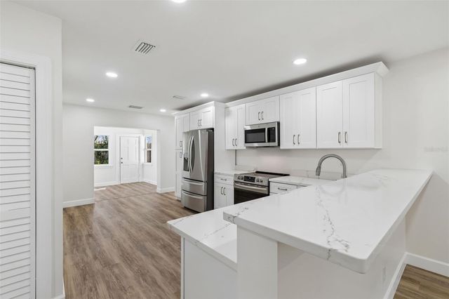 4313 E SHADOWLAWN AVENUE, Tampa, FL 33610