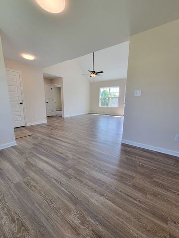 62 Modena Pl, Decherd, TN 37324