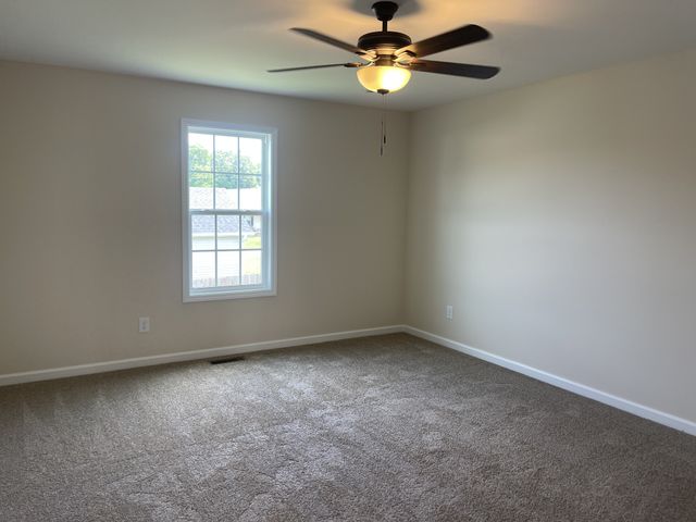 62 Modena Pl, Decherd, TN 37324