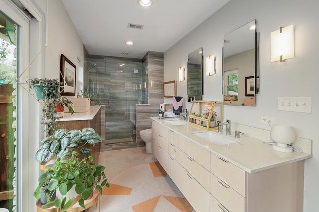 8701 Millway DR, Austin, TX 78757