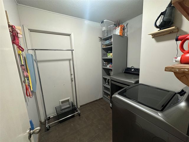 8701 Millway DR, Austin, TX 78757