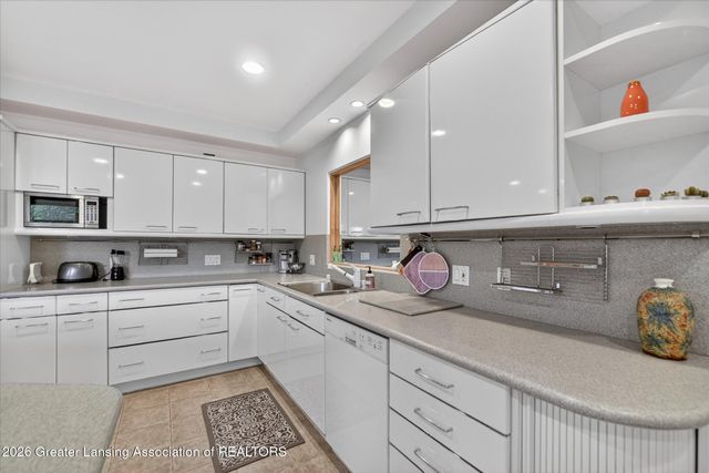 4572 Sequoia Trail, Okemos, MI 48864