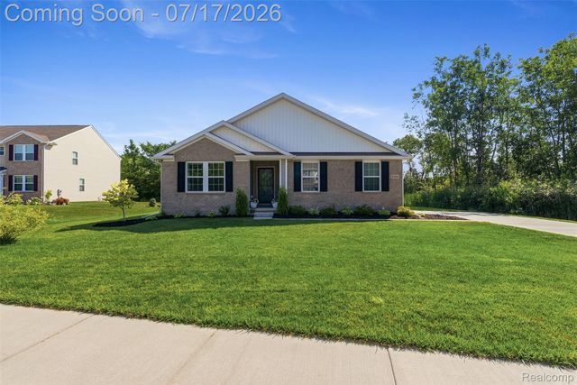 2340 Scenic Hollow Drive, Grand Blanc Charter Township, MI 48439