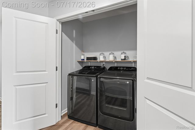 2340 Scenic Hollow Drive, Grand Blanc Charter Township, MI 48439