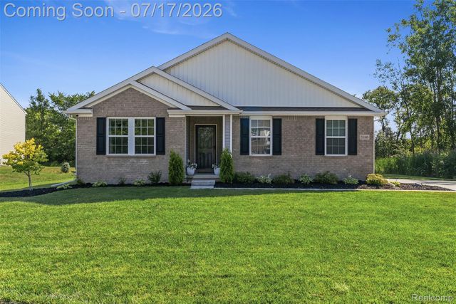 2340 Scenic Hollow Drive, Grand Blanc Charter Township, MI 48439
