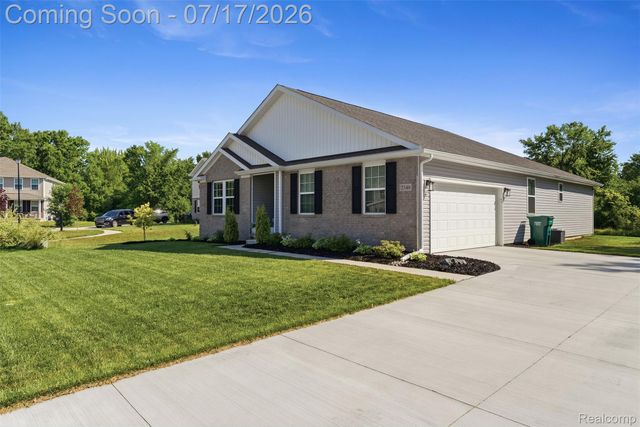 2340 Scenic Hollow Drive, Grand Blanc Charter Township, MI 48439