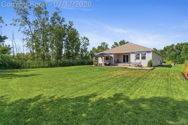2340 Scenic Hollow Drive, Grand Blanc Charter Township, MI 48439