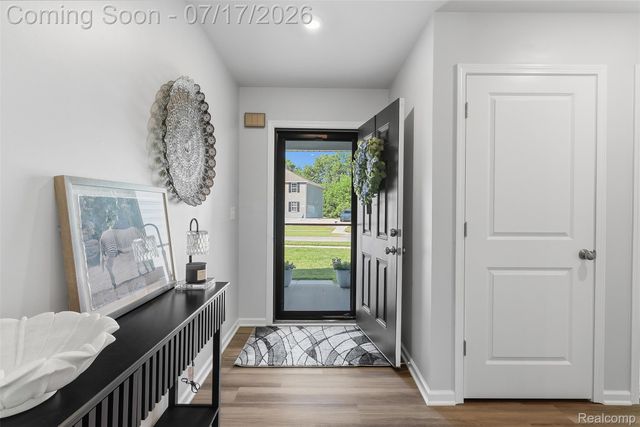2340 Scenic Hollow Drive, Grand Blanc Charter Township, MI 48439