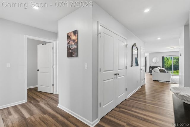 2340 Scenic Hollow Drive, Grand Blanc Charter Township, MI 48439