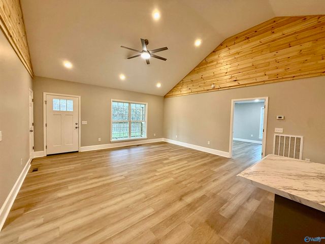 720 County Road 1447, Vinemont, AL 35179