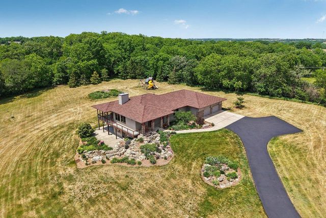 N7977 Dahlk Road, New Glarus, WI 53574
