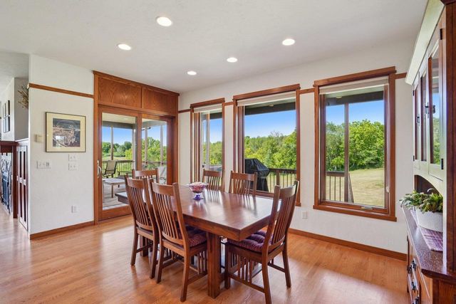 N7977 Dahlk Road, New Glarus, WI 53574
