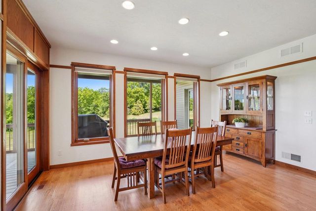 N7977 Dahlk Road, New Glarus, WI 53574