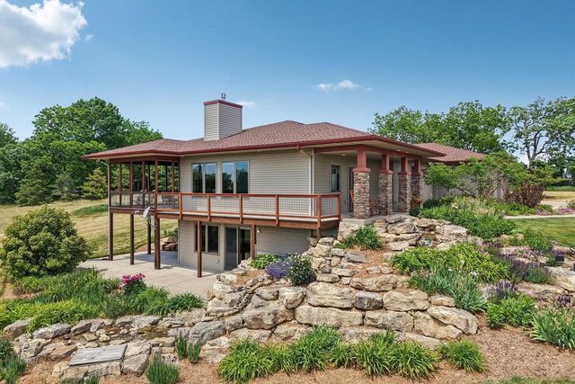 N7977 Dahlk Road, New Glarus, WI 53574