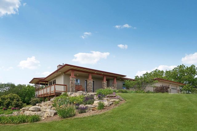 N7977 Dahlk Road, New Glarus, WI 53574