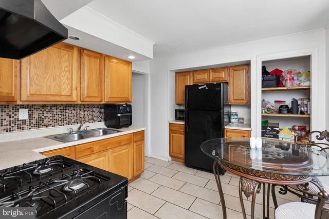 527 KLOCKNER RD, Trenton, NJ 08619