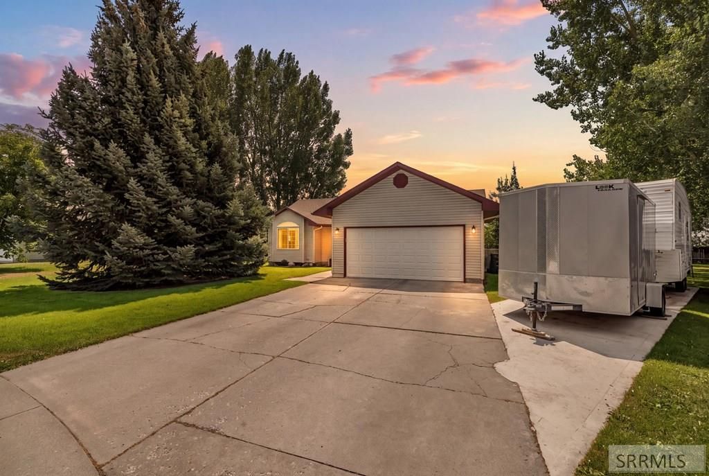 Image 2 of property listing at 1319 Travois Circle, Blackfoot, ID 83221