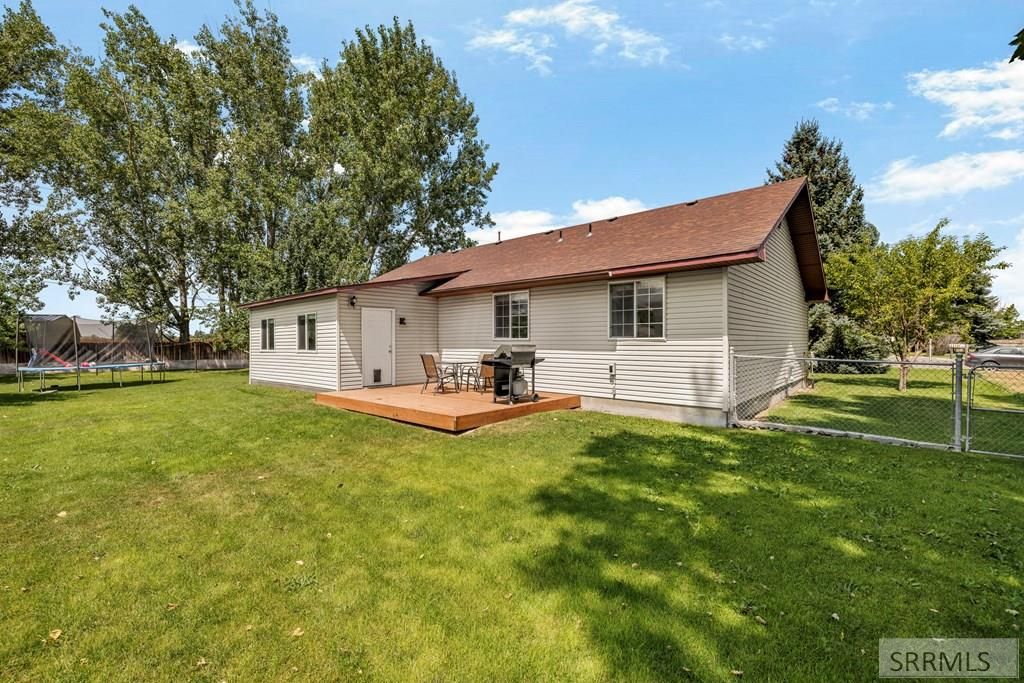 Image 33 of property listing at 1319 Travois Circle, Blackfoot, ID 83221