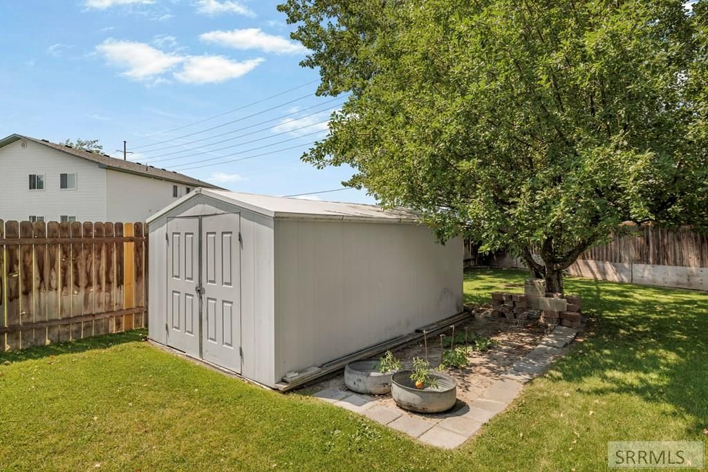 Image 38 of property listing at 1319 Travois Circle, Blackfoot, ID 83221