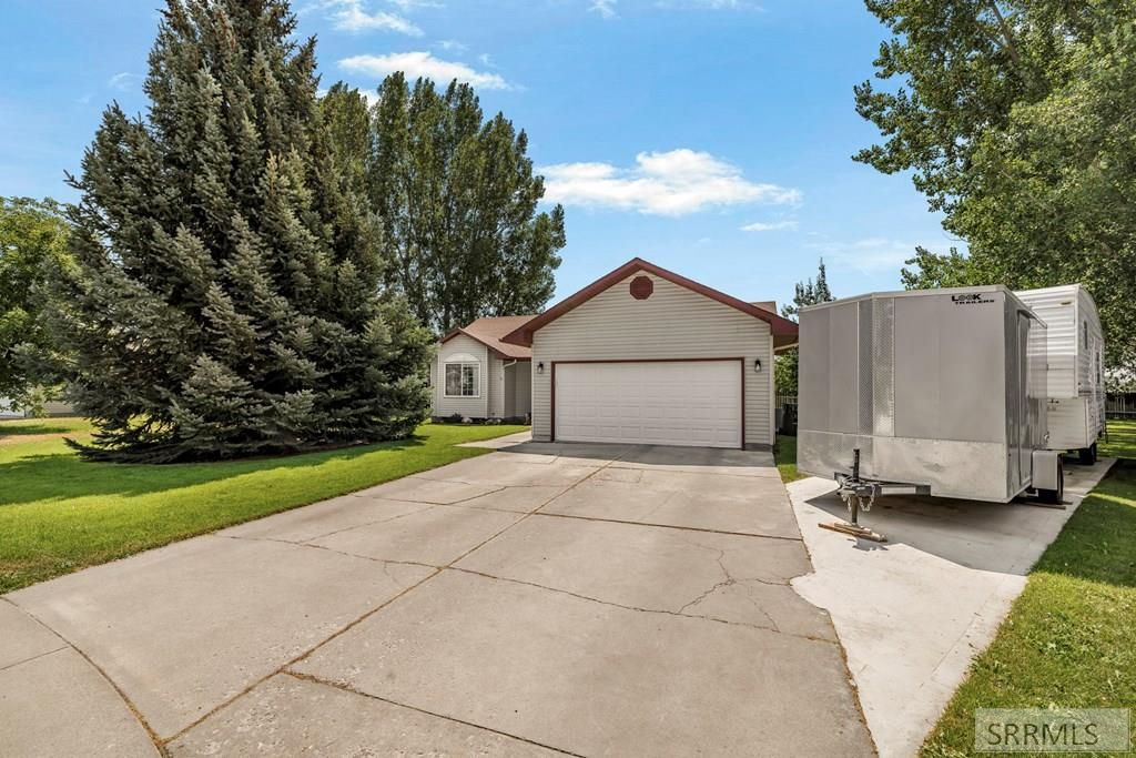 Image 40 of property listing at 1319 Travois Circle, Blackfoot, ID 83221