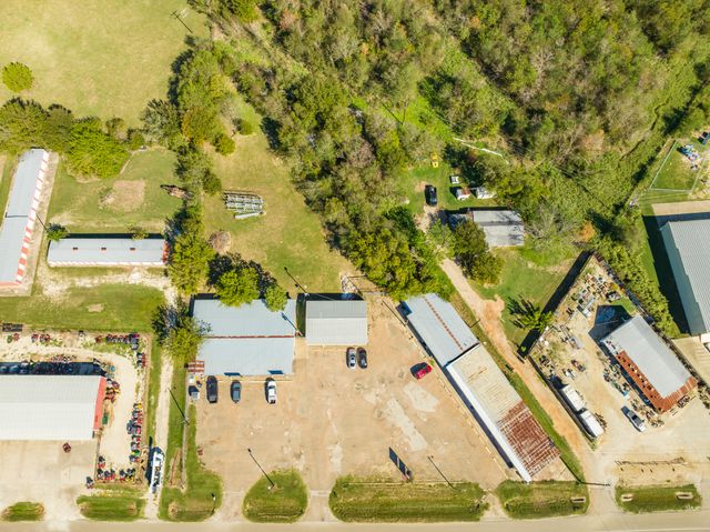 1335 E Milam Street, Mexia, TX 76667