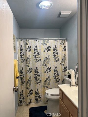 924 Dosangh Court, Livingston, CA 95334