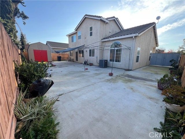 924 Dosangh Court, Livingston, CA 95334
