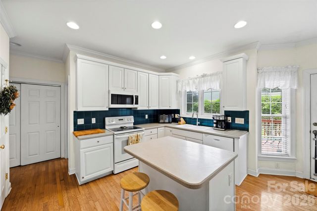 1845 Mountain Trail Drive, Charlotte, NC 28214