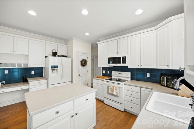 1845 Mountain Trail Drive, Charlotte, NC 28214