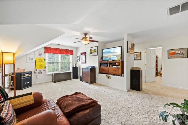 1845 Mountain Trail Drive, Charlotte, NC 28214