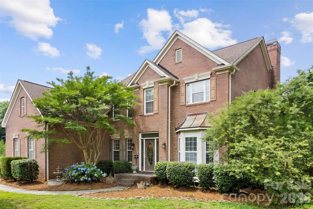 1845 Mountain Trail Drive, Charlotte, NC 28214
