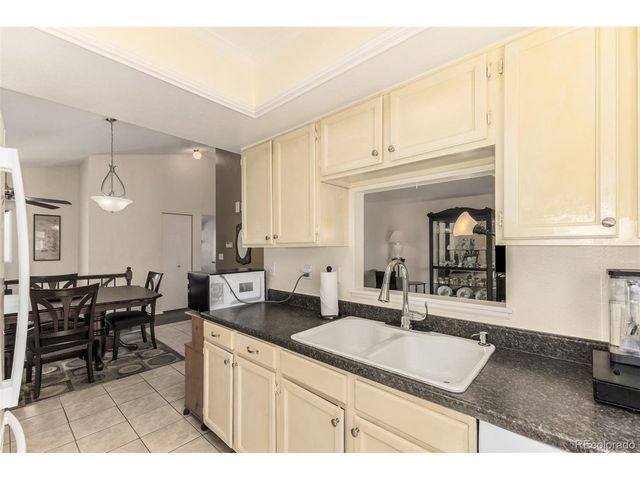 6328 W 69th Ave, Arvada, CO 80003