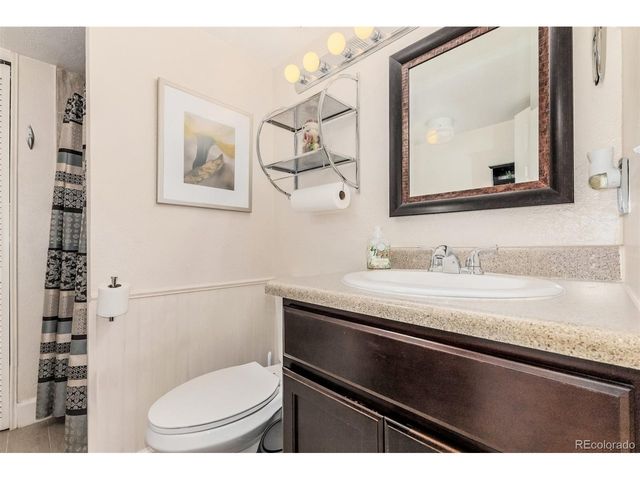 6328 W 69th Ave, Arvada, CO 80003