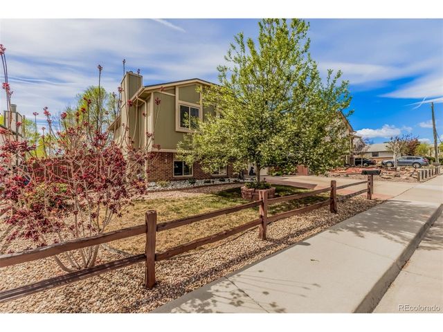 6328 W 69th Ave, Arvada, CO 80003