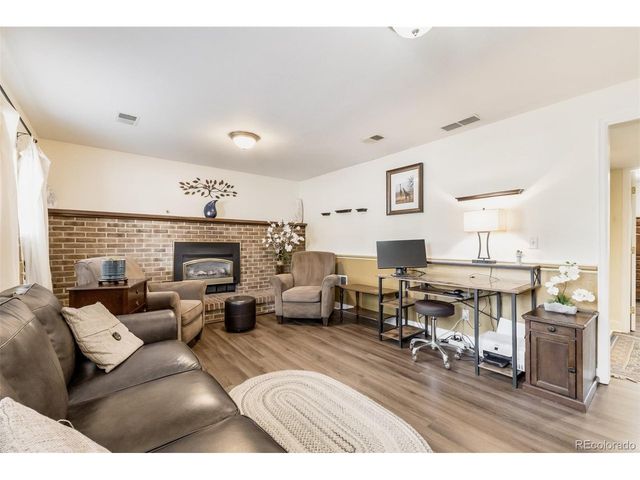 6328 W 69th Ave, Arvada, CO 80003