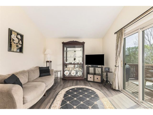 6328 W 69th Ave, Arvada, CO 80003