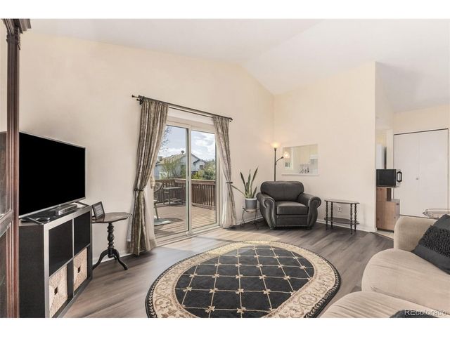 6328 W 69th Ave, Arvada, CO 80003