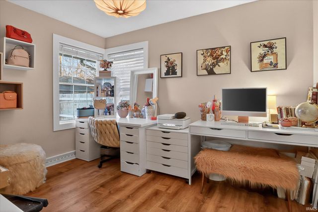 206 N Coquillard Drive, South Bend, IN 46617